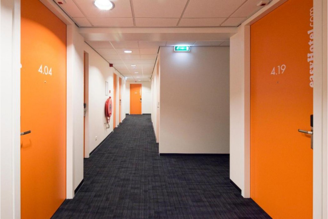 easyHotel Amsterdam City Centre 41/66