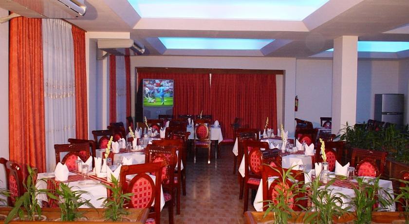 LAUREL HOTEL 25/37