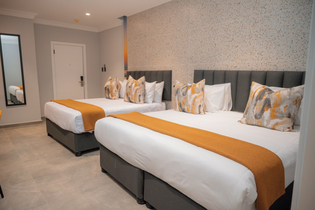 Pavilion Hotel & Conference Centre 6/35