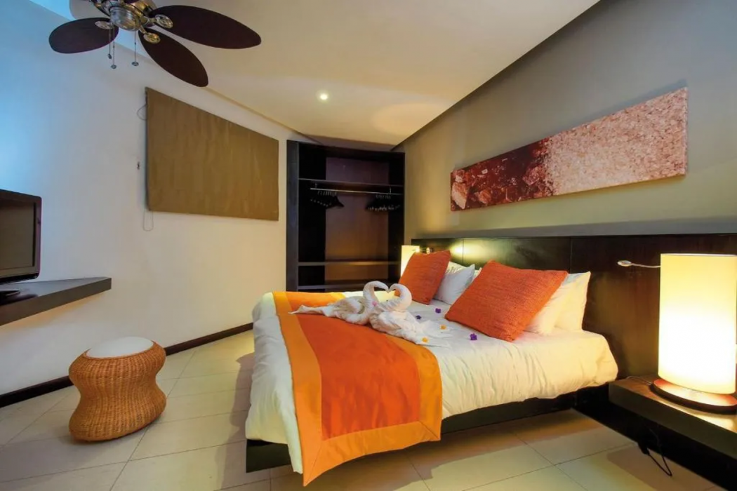 Crystals Beach Resort Belle Mare, a member of Radisson Individuals 9/56