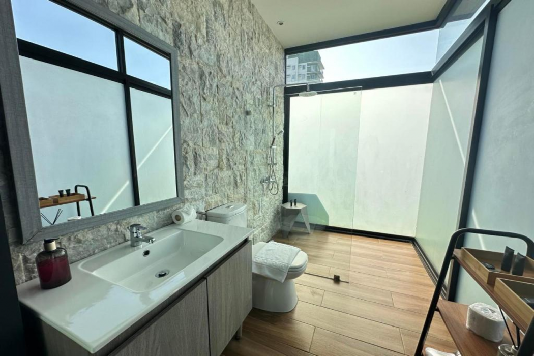 Azumi Boutique Hotel 24/73