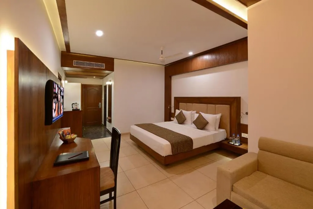 Lords Inn Somnath 12/60