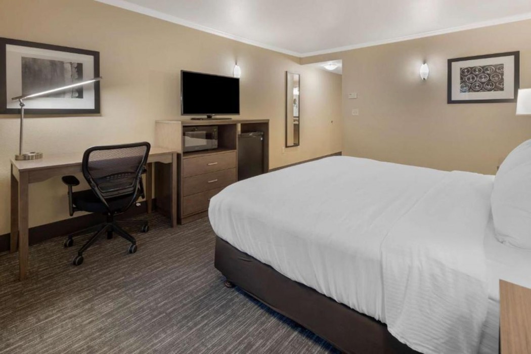Best Western Plus Chena River Lodge 10/41
