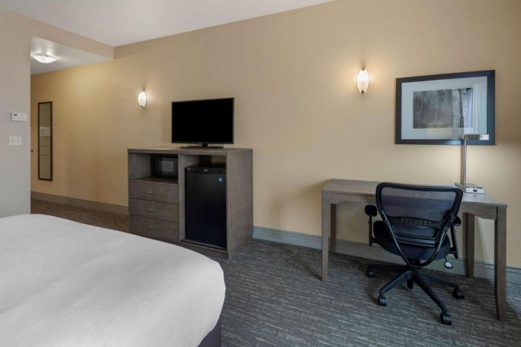 Best Western Plus Chena River Lodge 12/41