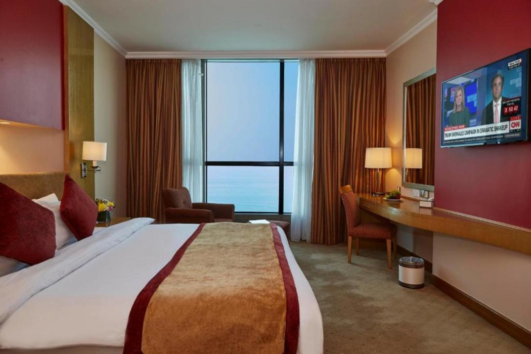Kuwait Grand Hotel 23/64