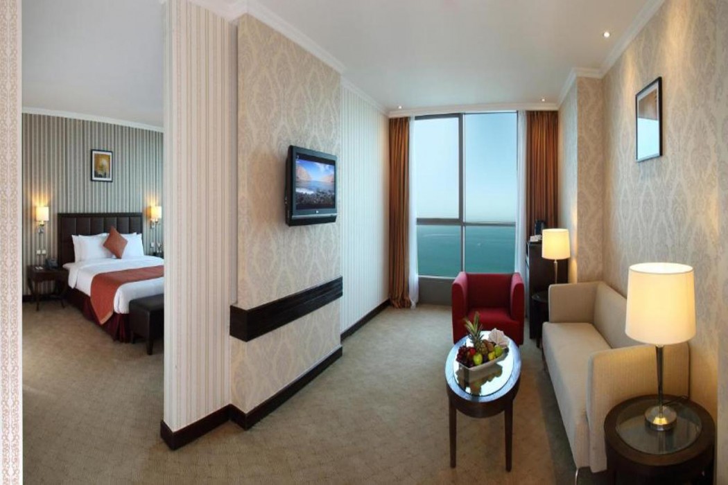 Kuwait Grand Hotel 18/64