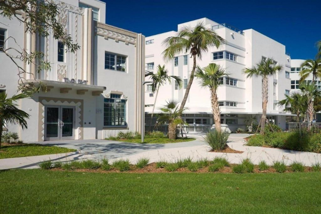 Kenmore Village Hotel, South Beach in MIAMI BEACH - FL