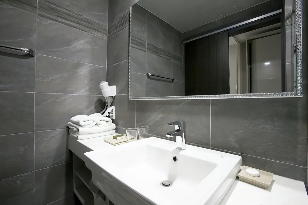 Hotel Lart Gimpo 44/78