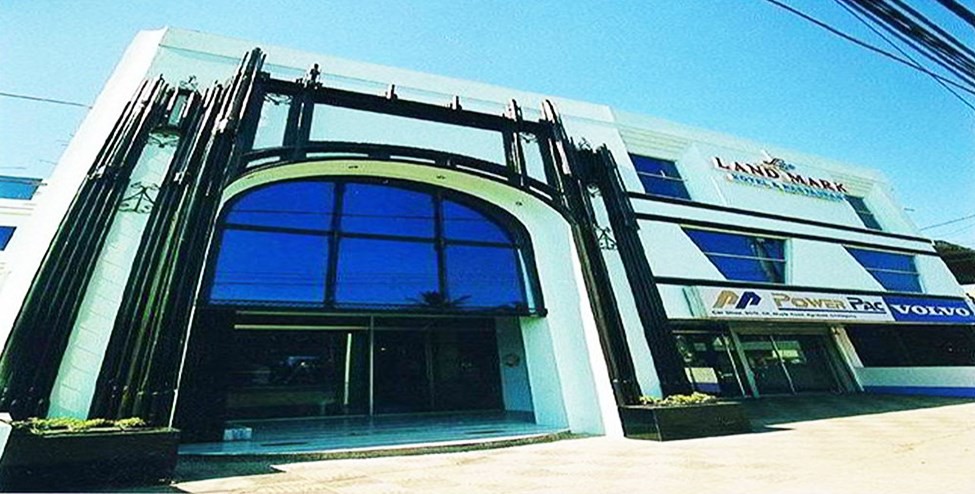Land Mark Hotel