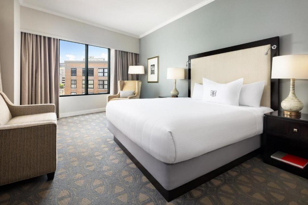 The Riverfront Hotel New Orleans 18/70