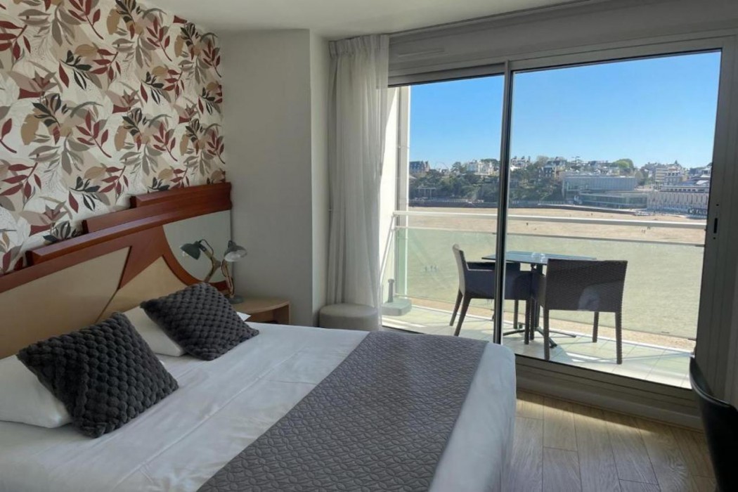 Best Western Hotel Le Crystal Dinard 12/58