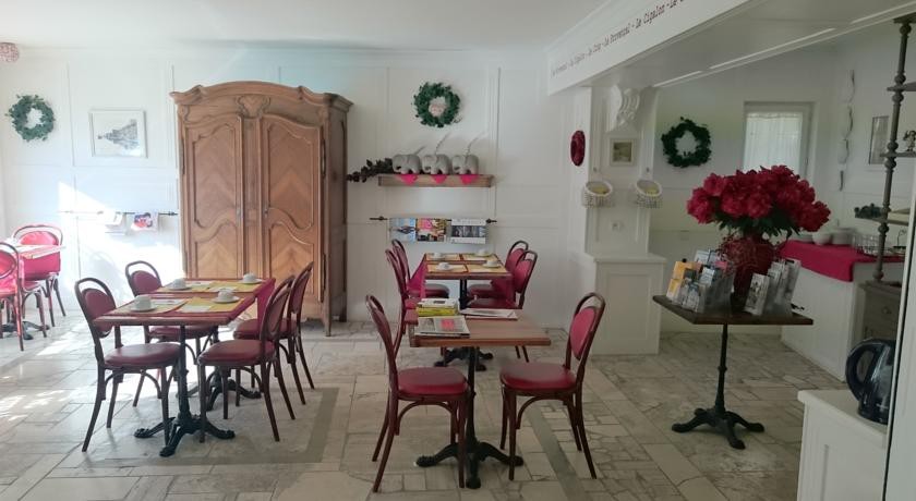 P'TIT DEJ-HOTEL MARTIGUES LE 5 16/57