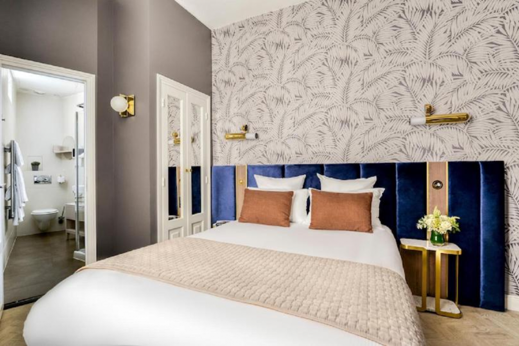 Hotel Opera Opal 8/52