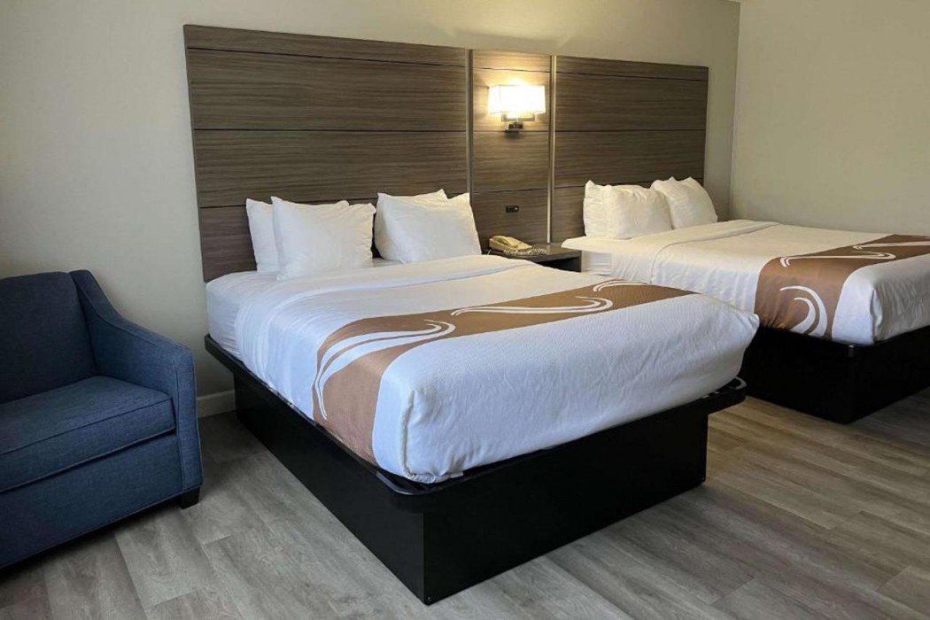 Quality Inn & Suites Red Wing, MN 2/16