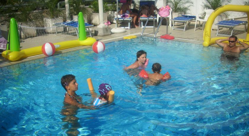 HOTEL NETTUNO 25/50