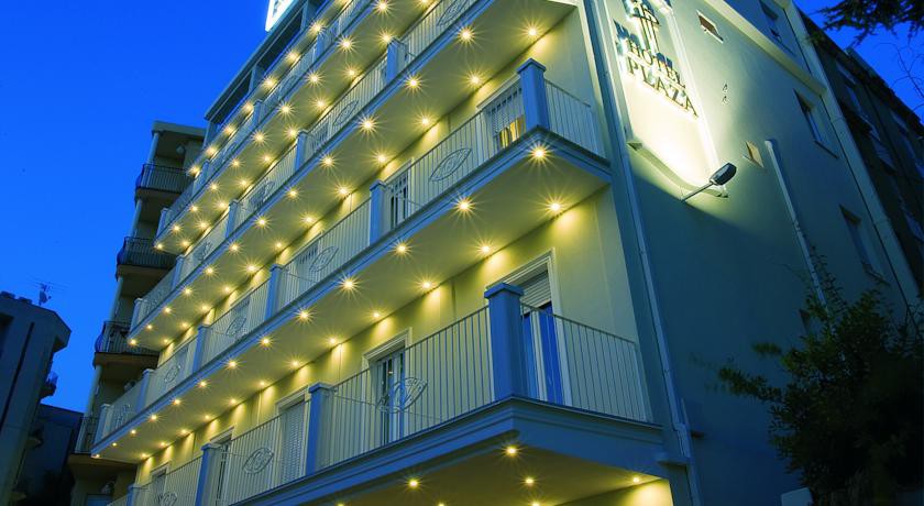 HOTEL PLAZA 1/53