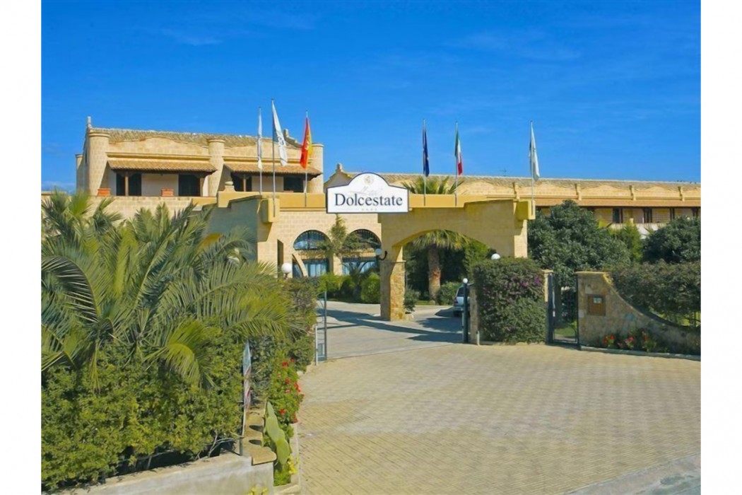 Hotel Dolcestate in CAMPOFELICE DI ROCCELLA