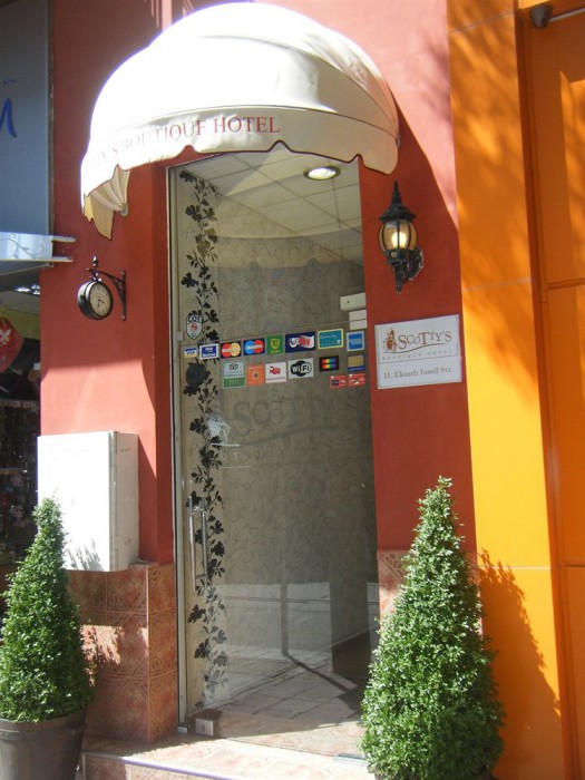 Scottys Boutique Hotel 3/25