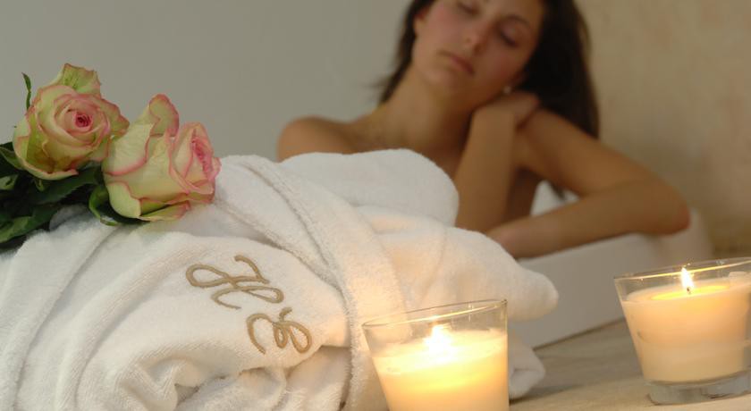 ROMANTIC HOTEL EXCELSIOR 26/45