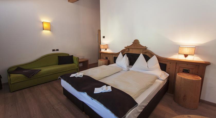 ROMANTIC HOTEL EXCELSIOR 14/45