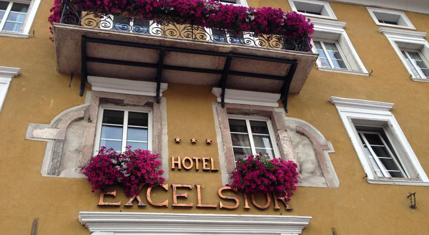 ROMANTIC HOTEL EXCELSIOR 1/45