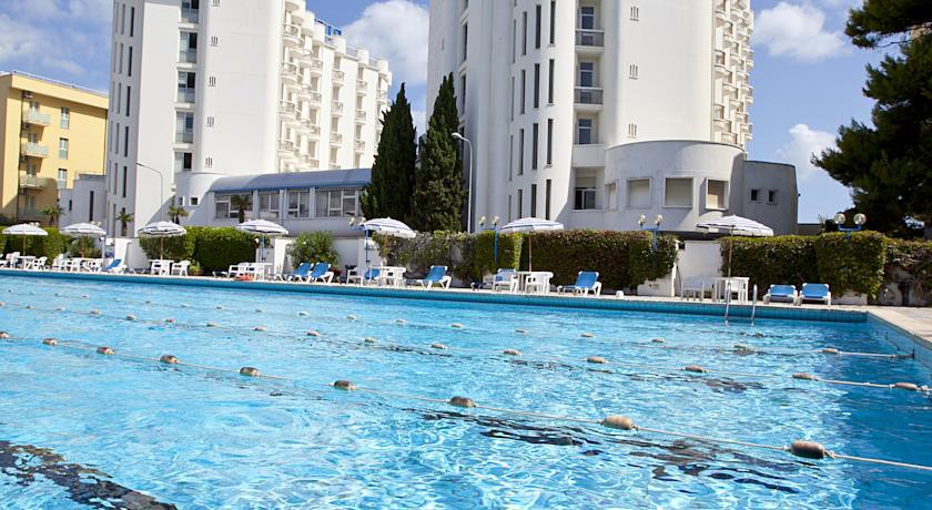 HOTEL RITZ 27/59