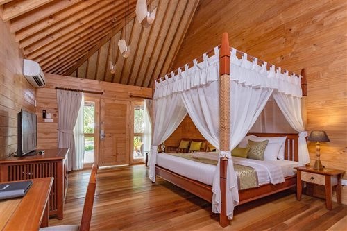 Bandos Maldives 7/87