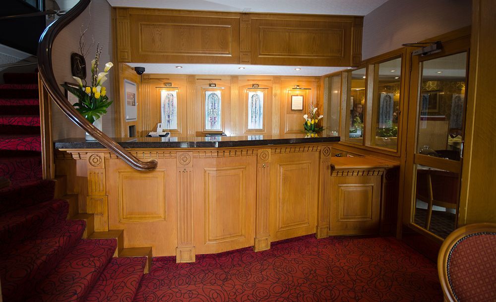 Atholl Hotel 4/38