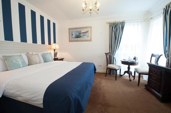 The Blue Haven Hotel 9/61