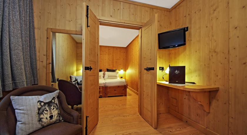 HOTEL BAITA DEI PINI 4/32