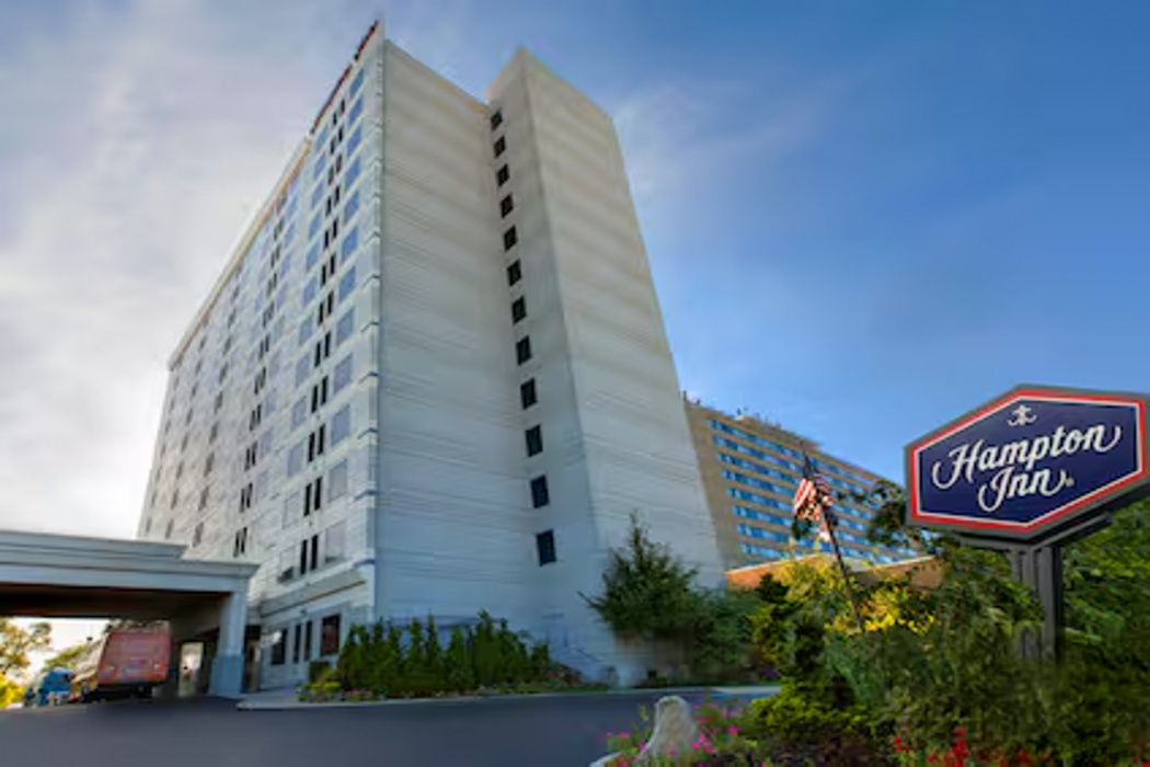 Hampton Inn NY-JFK photo1