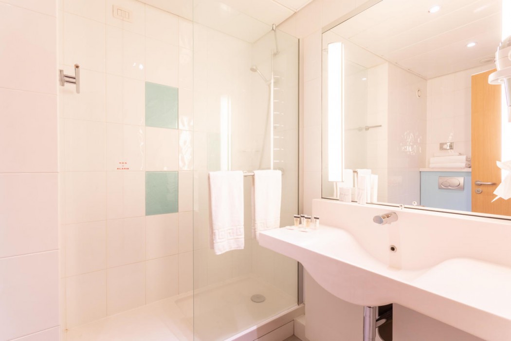 Living Place Hotel 46/105