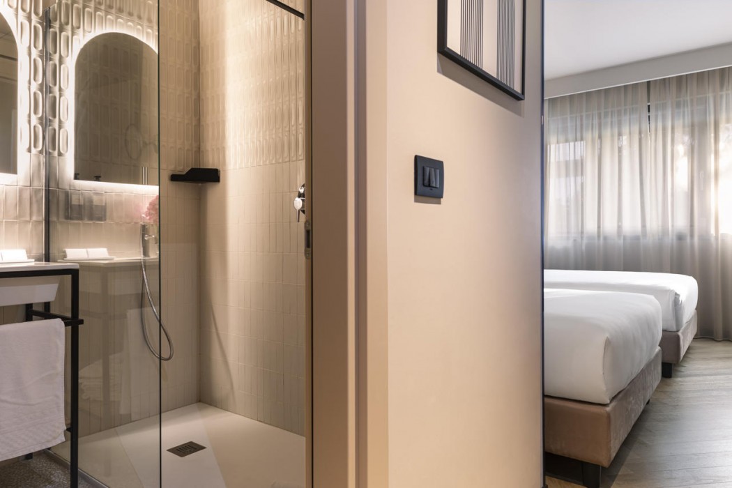 Living Place Hotel 37/105