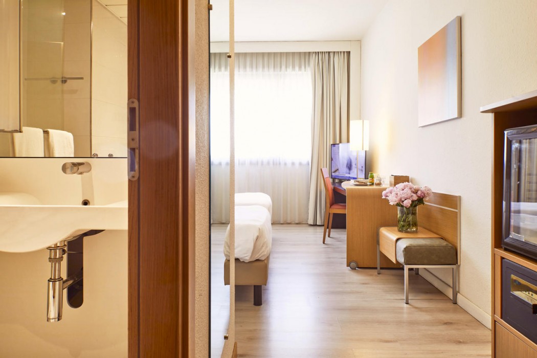 Living Place Hotel 39/105