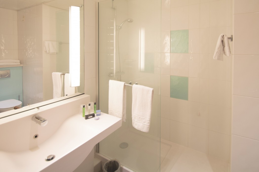 Living Place Hotel 8/105