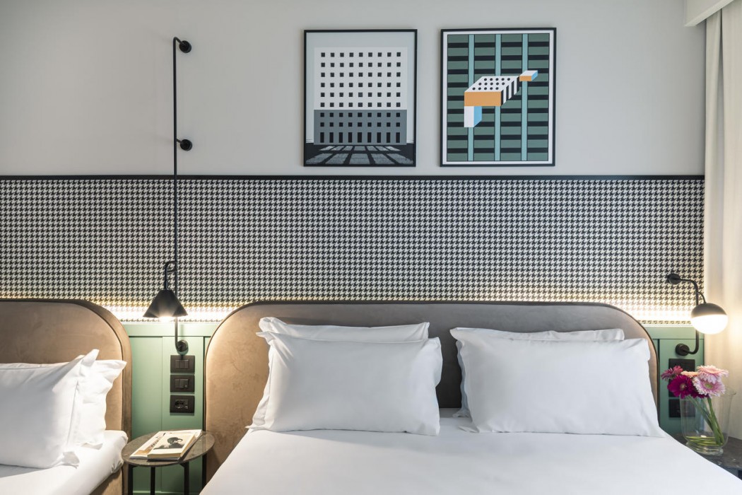 Living Place Hotel 53/105