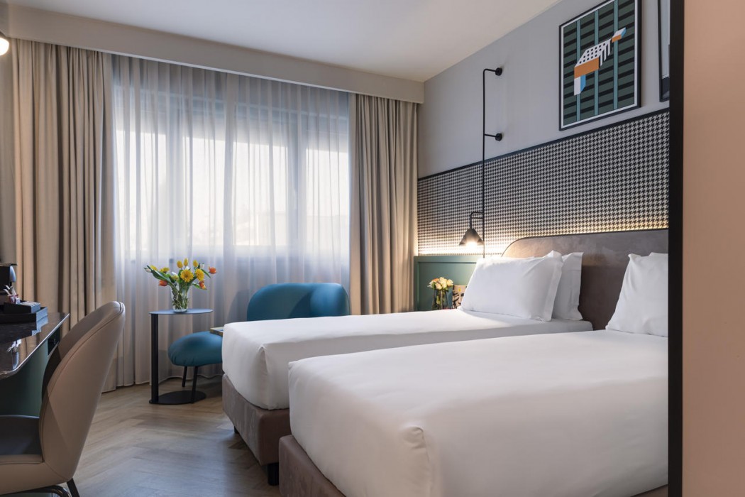 Living Place Hotel 55/105