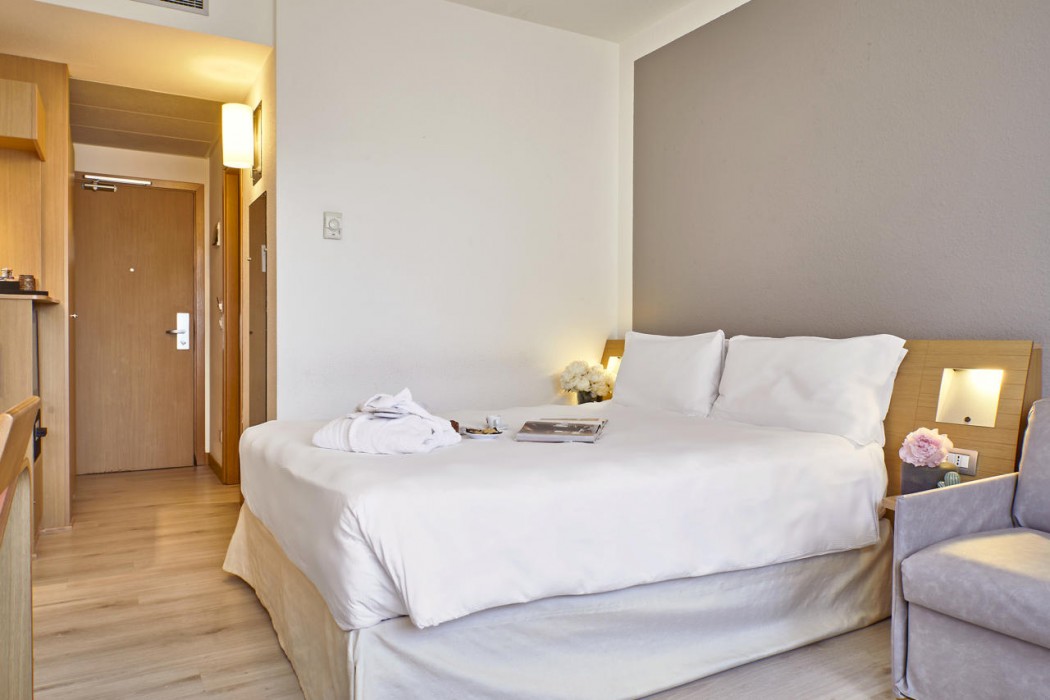 Living Place Hotel 66/105