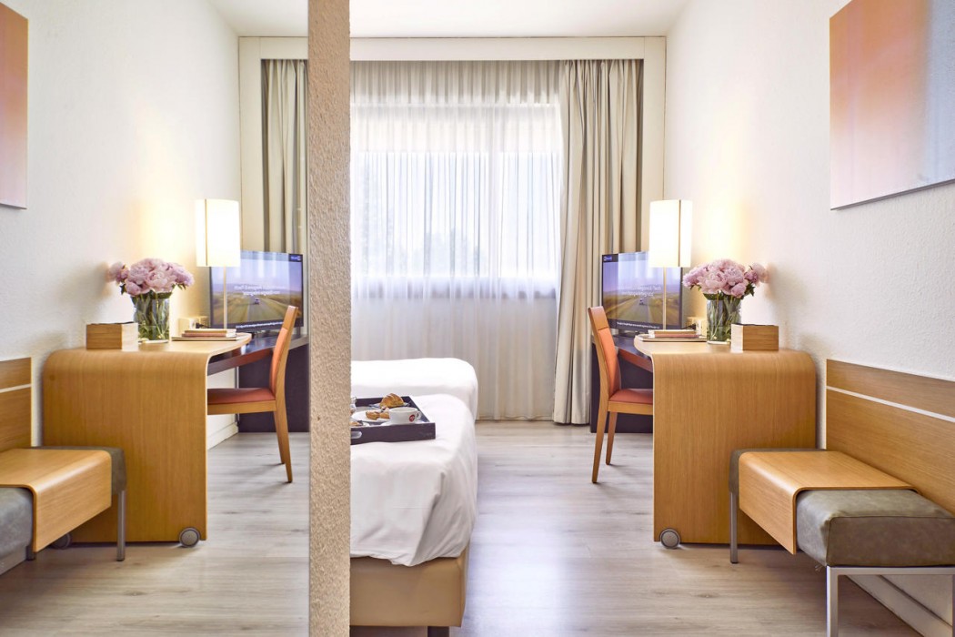 Living Place Hotel 61/105
