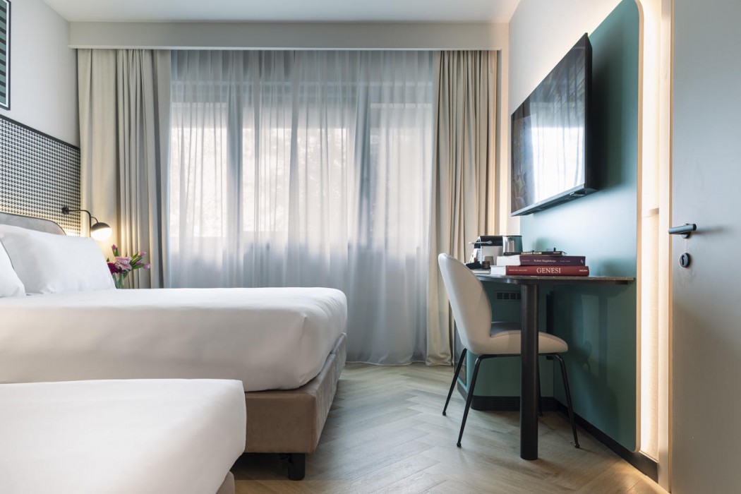 Living Place Hotel 47/105