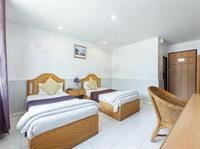 THE MERCY HOTEL 22/43