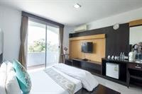 THE MERCY HOTEL 26/43