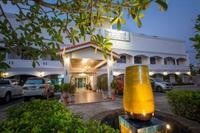 THE MERCY HOTEL 21/43