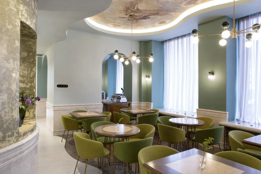 Zeus Essence Bucharest Venezia 34/64