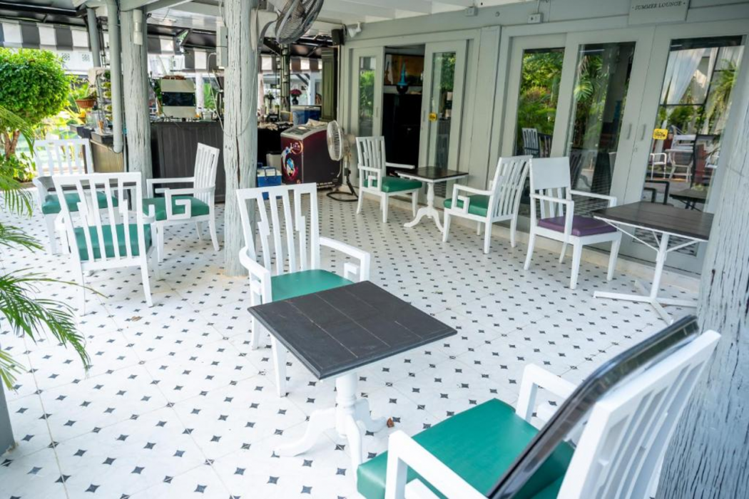Zantiis Ndol Villas 6/66