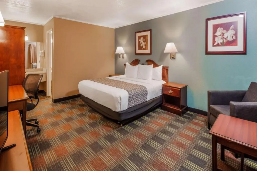 SureStay by Best Western Cameron 13/20