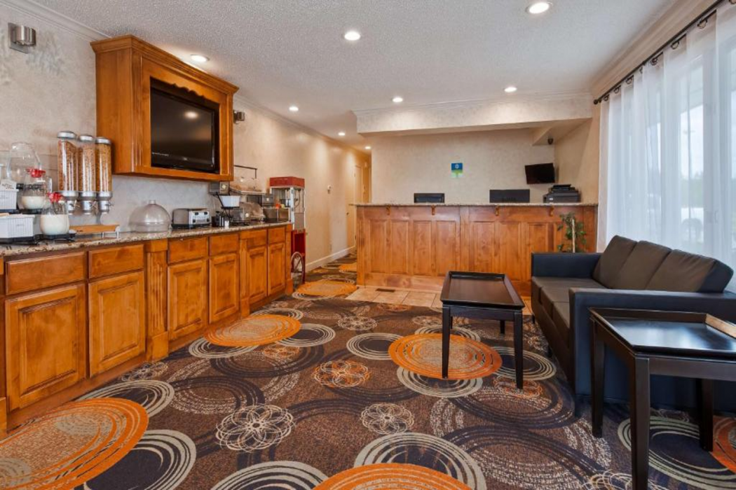 SureStay by Best Western Cameron 17/20