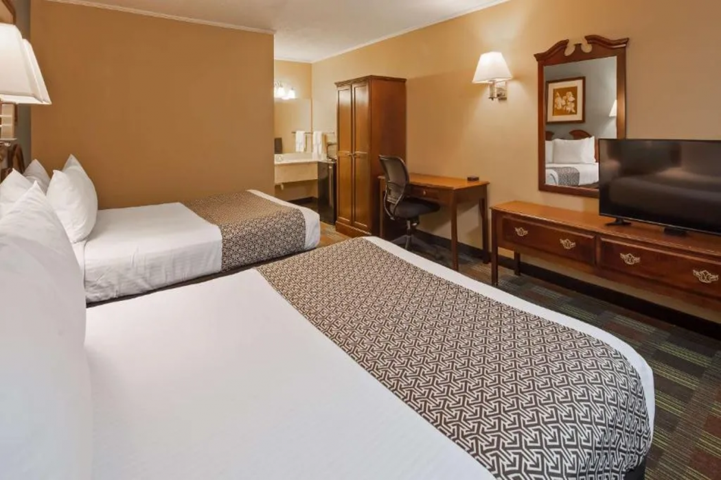 SureStay by Best Western Cameron 11/20