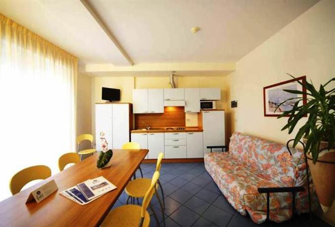 RESIDENCE CAPITOL 14/58