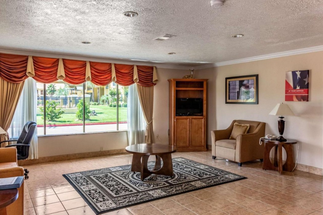 Motel6 Alvin, TX 9/52